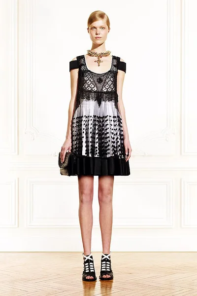 Look 12